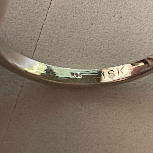 BNWT 18K white gold Round Cut Green Emerald ring band size 8 - Picture 2 of 8